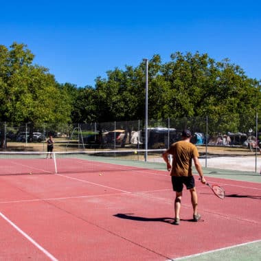 activites tennis la bouysse