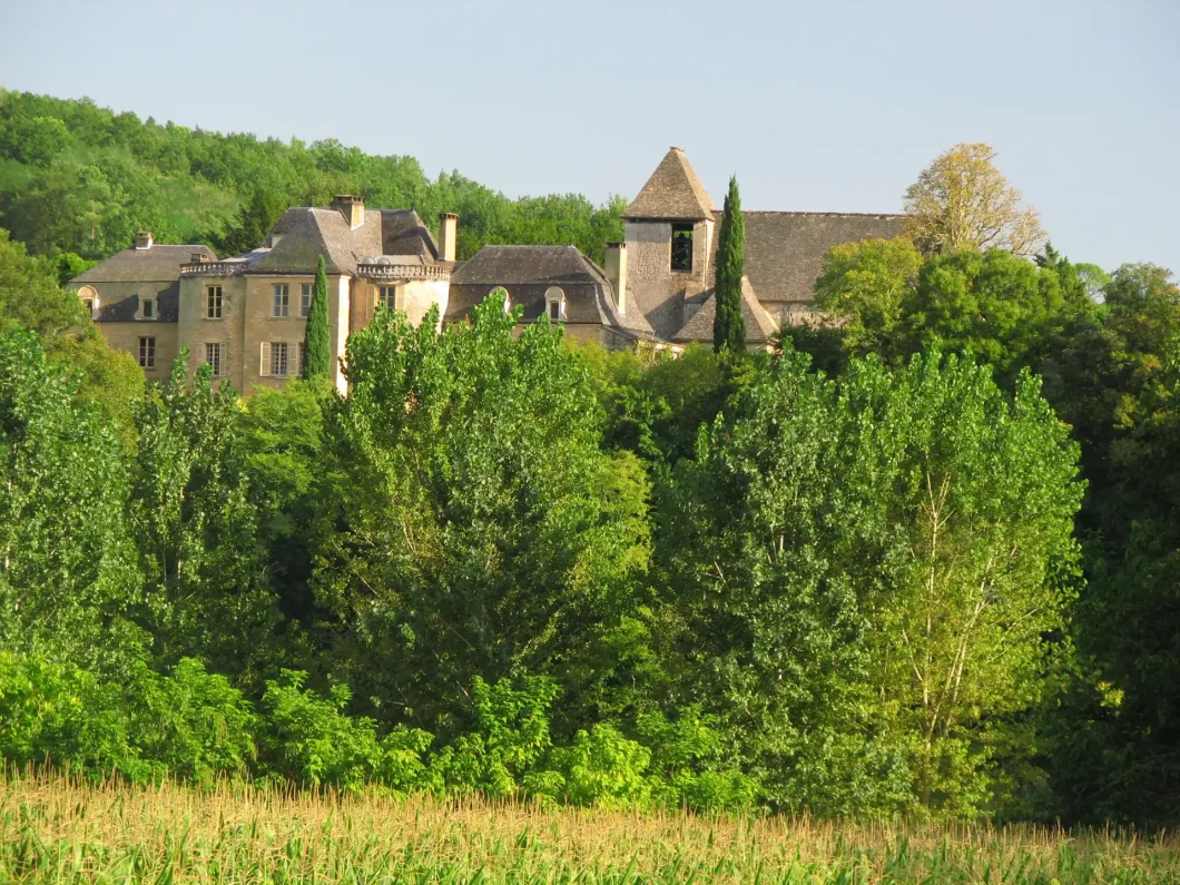 Le château de Groléjac offre une vue panoramique sur le village